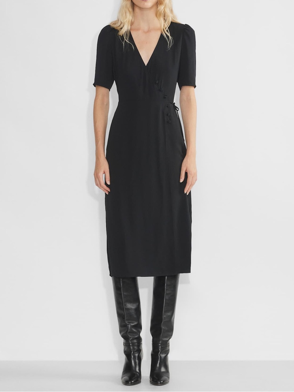 Aritzia Wilfred Lulea Wrap Midi Dress in Black Women’s Size 6